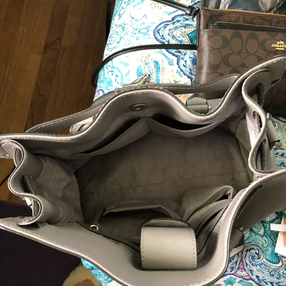Michael Kors Hamilton Satchel - Picture 5 of 7